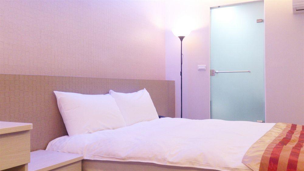 Shun-Yi Business Hotel Chiayi Exterior foto
